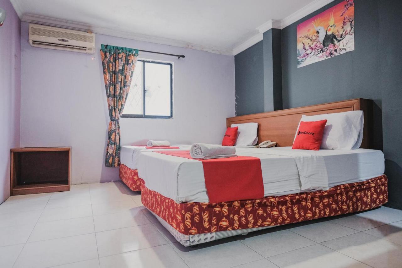 Reddoorz Near Nagoya Hill Mall Batam 5 Eksteriør billede