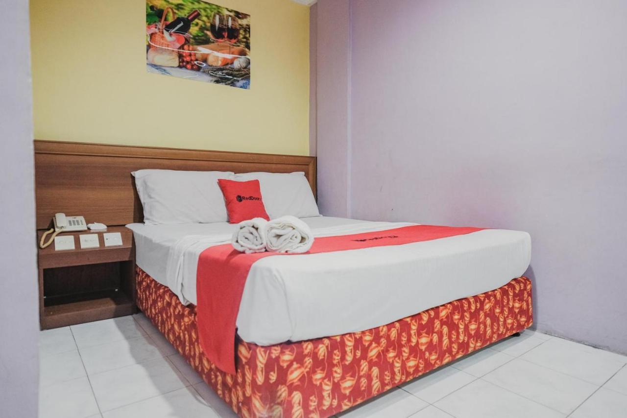 Reddoorz Near Nagoya Hill Mall Batam 5 Eksteriør billede