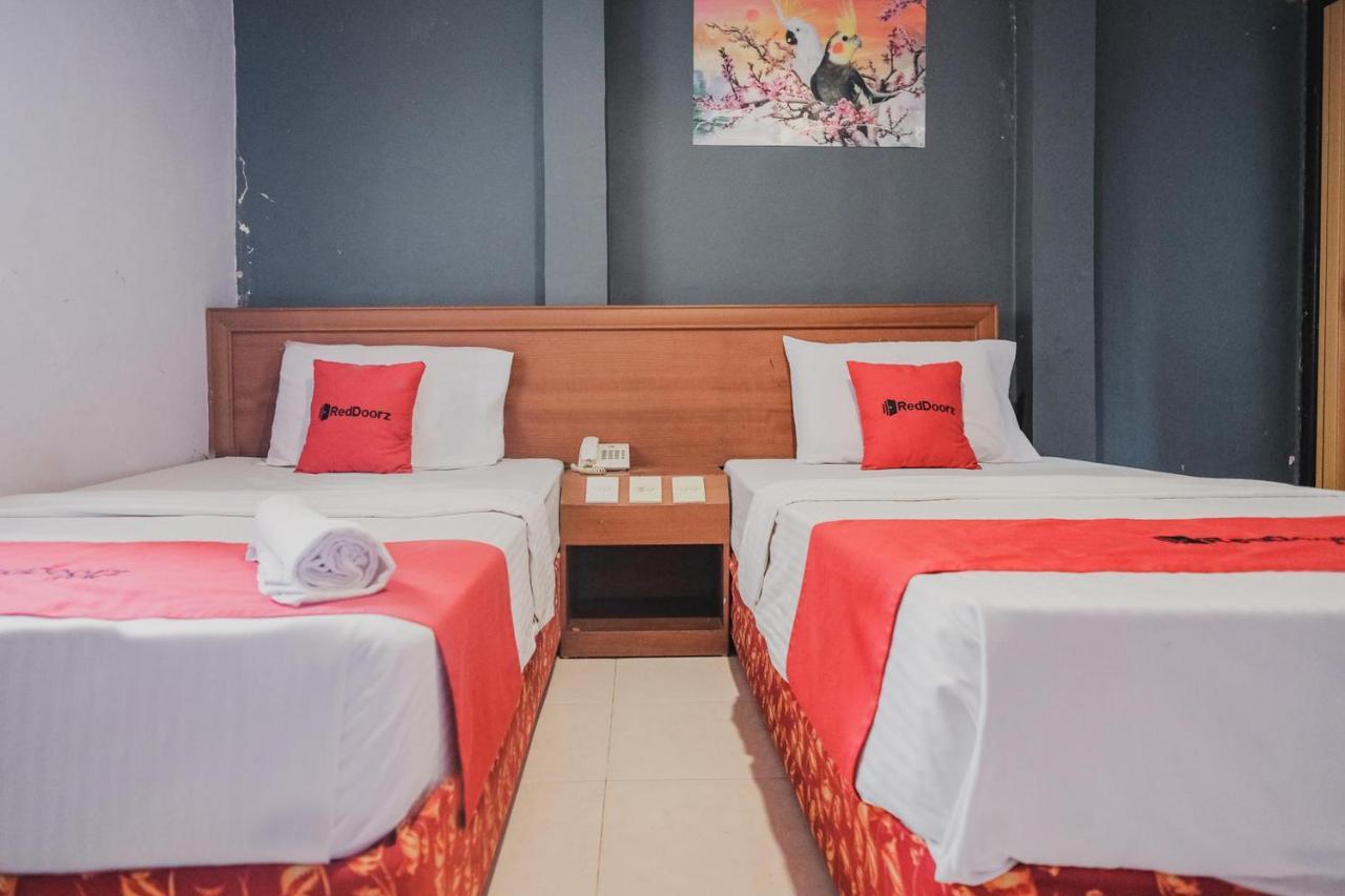 Reddoorz Near Nagoya Hill Mall Batam 5 Eksteriør billede